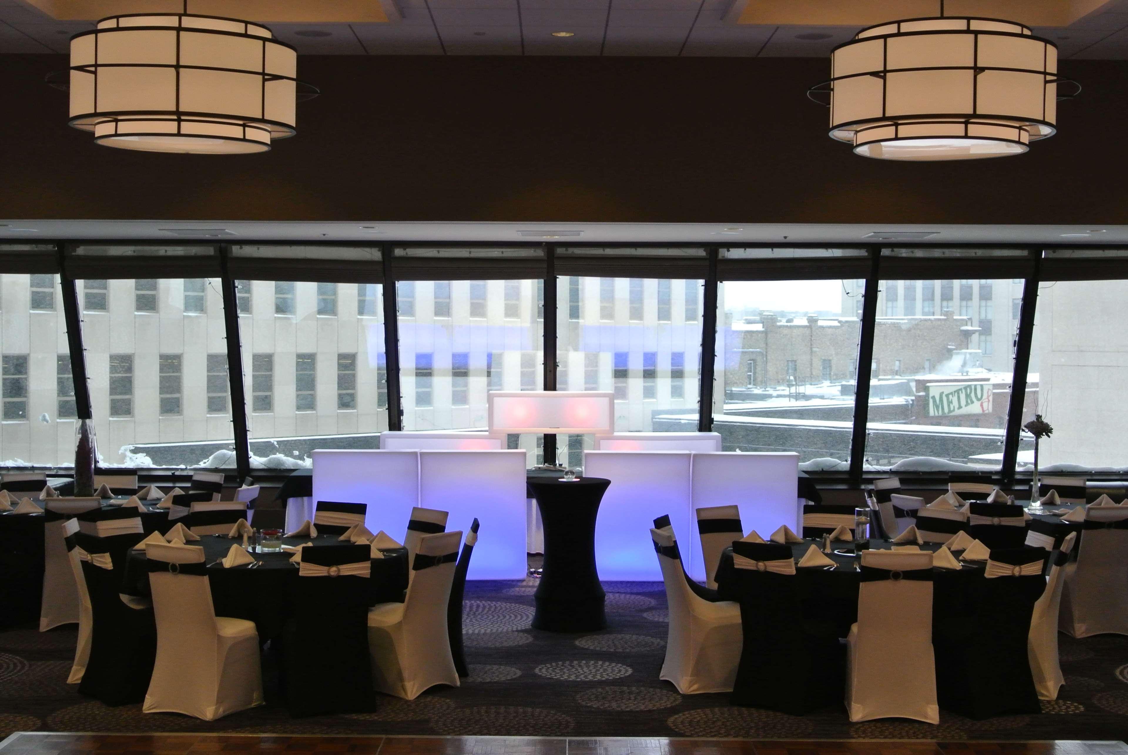 Radisson Hotel Fargo Esterno foto