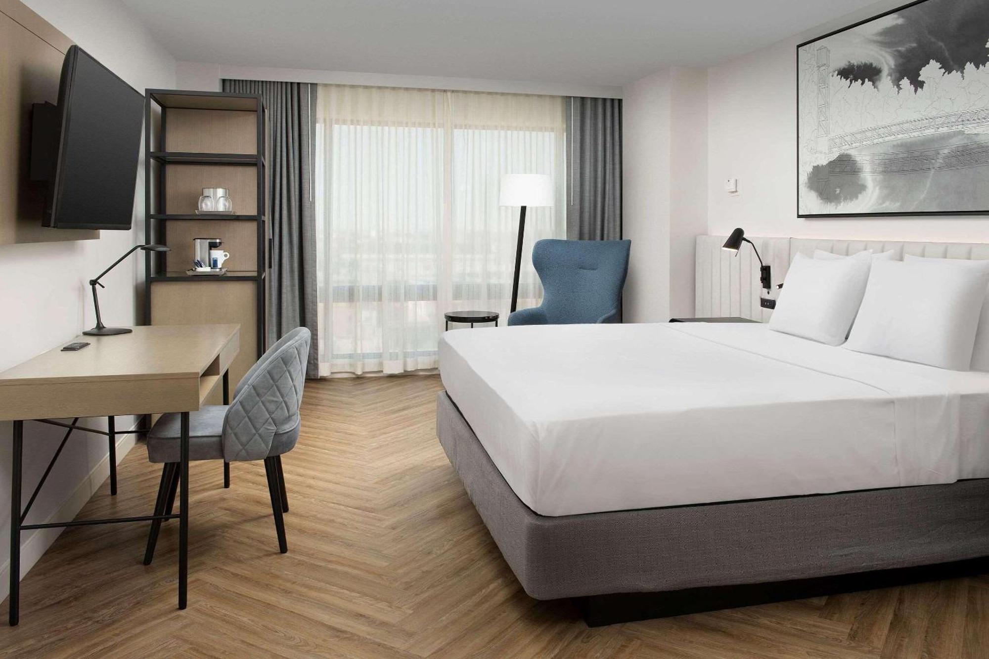 Radisson Hotel Fargo Esterno foto